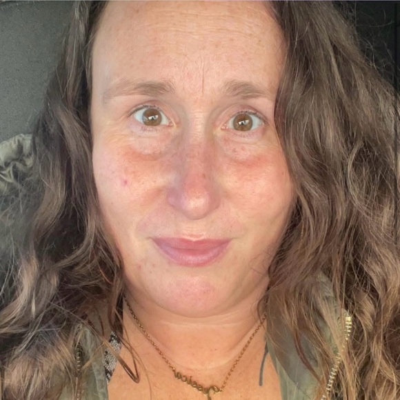 Meet your Posher, Jessica - Picture 1 of 1